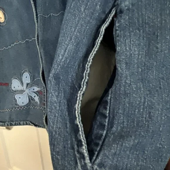 VTG Bobbie Brooks Womans XL Denim Flower Patch Embroidery Button Shirt Jacket - Picture 11 of 14